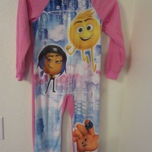 EMOJI Pajamas Girl's Size (6/6X)
